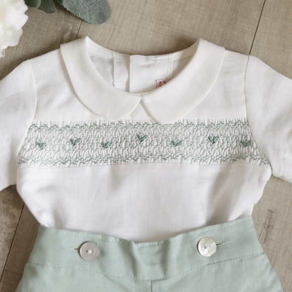 Boy's Smocked Linen Bobby Suit Green White Eurpoean Boutique Size 3 Month NWOT - Picture 2 of 5